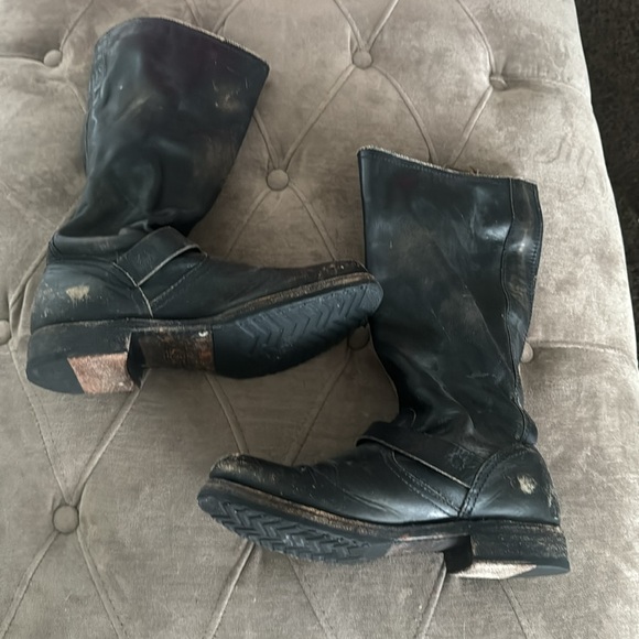 Frye black engineer boots 9.5 - Picture 5 of 8